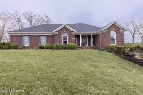 426 Kingswood Dr, Taylorsville, KY 40071