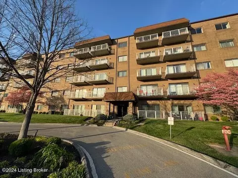 3030 Breckenridge Ln #328, Louisville, KY 40220