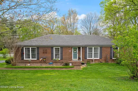 1001 Forest Ln, Goshen, KY 40026