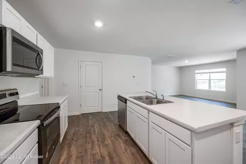Kitchen - 116 Beech Tree Ct, Brooks, KY 40109 photo 8 of 10