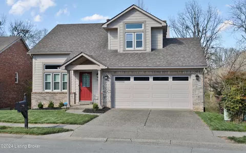 7611 White Post Way, Louisville, KY 40220