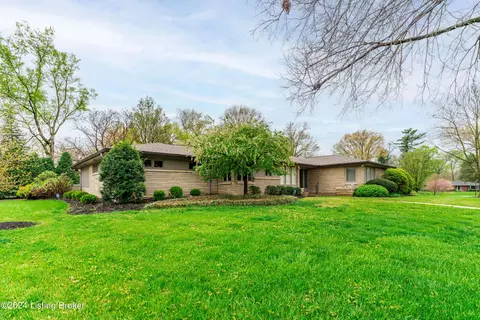 724 Circle Hill Rd, Louisville, KY 40207