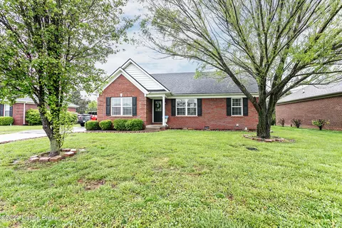 146 Hudson Dr, Bardstown, KY 40004