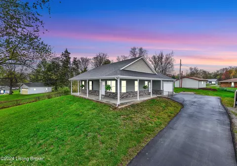 8330 Poplar Dr, Charlestown, IN 47111