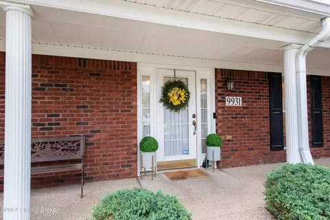 9931 Chenoweth Vista Way, Louisville, KY 40299