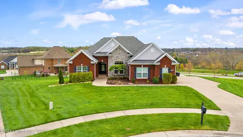 7505 Calvin Ct, Crestwood, KY 40014