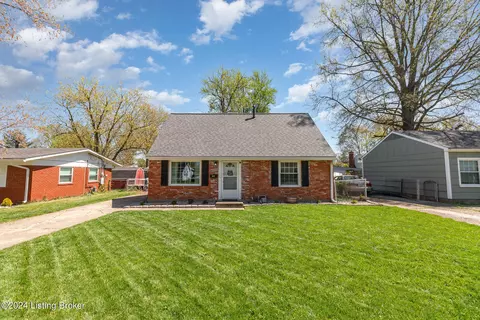 3411 Emerald Dr, Louisville, KY 40299