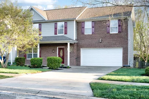 1008 Station Pointe Ln, Simpsonville, KY 40067