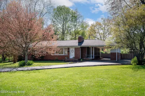 209 Woodcleft Rd, Louisville, KY 40222