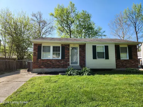 3702 Timber Hollow Dr, Louisville, KY 40219