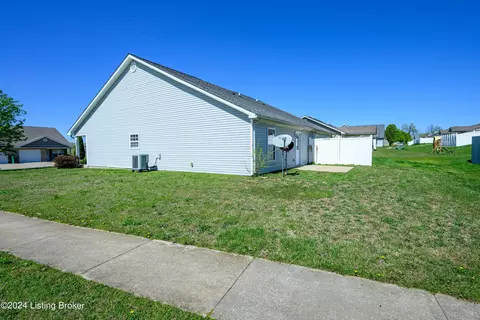 153 Applewood Ln, Elizabethtown, KY 42701