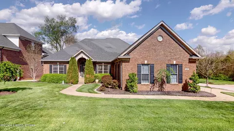15811 Northville Pl, Louisville, KY 40245
