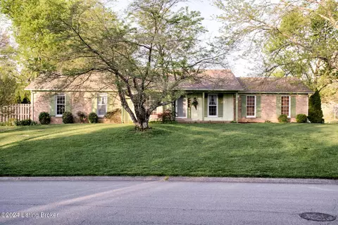 7519 Greenlawn Rd, Louisville, KY 40242