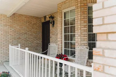 641 Ky-910, Russell Springs, KY 42642