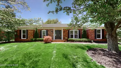 5908 Apache Rd, Louisville, KY 40207