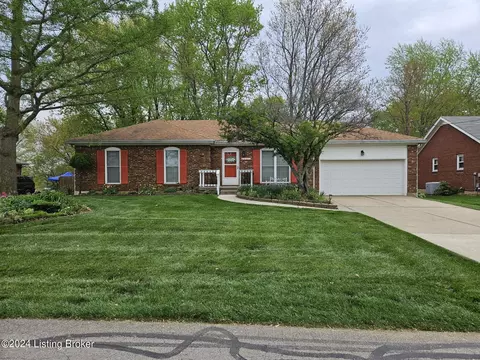 1113 Meadowridge Trl, Goshen, KY 40026