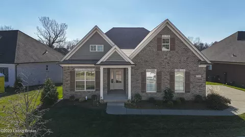 17620 Shakes Creek Dr, Louisville, KY 40023