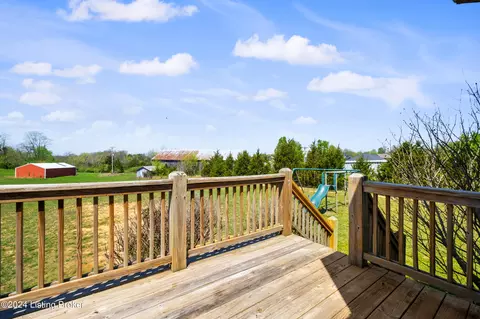 Exterior - 1405 Stringer Ln, Mount Washington, KY 40047 photo 7 of 15
