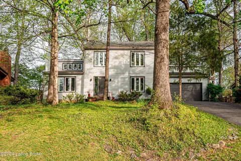 8108 Barbour Manor Dr, Louisville, KY 40241