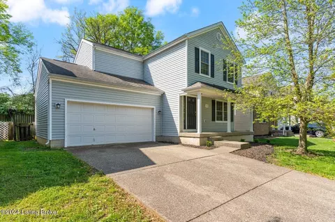 10112 Winding River Way, Louisville, KY 40229