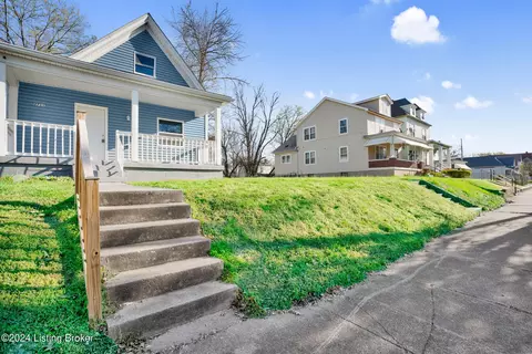 2711 W Chestnut St, Louisville, KY 40211