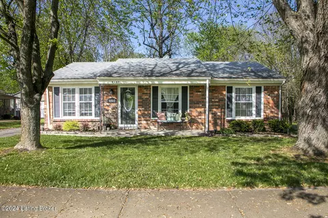 9107 Lantana Dr, Louisville, KY 40229