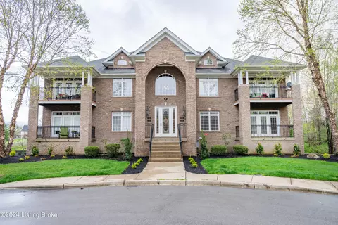 15324 Royal Troon Ave, Louisville, KY 40245