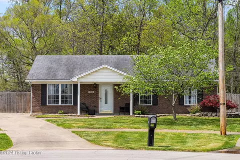 710 Jennymac Dr, Louisville, KY 40229