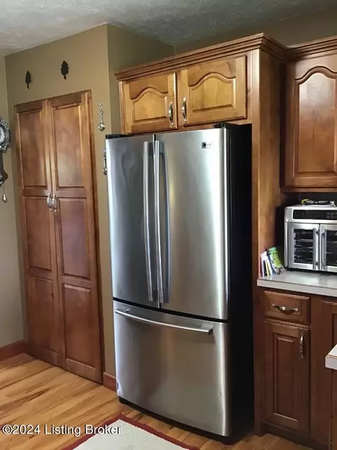 Kitchen - 166 Doris Way, Brooks, KY 40109 photo 3 of 3