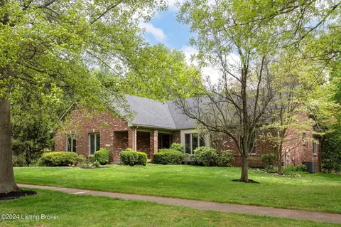 4621 Wolfcreek Pkwy, Louisville, KY 40241