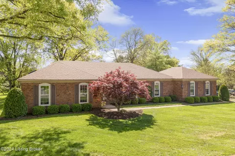 530 Leicester Cir, Louisville, KY 40222