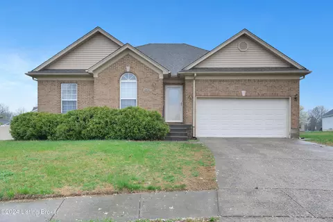 4223 Southern Farm Blvd, Louisville, KY 40216