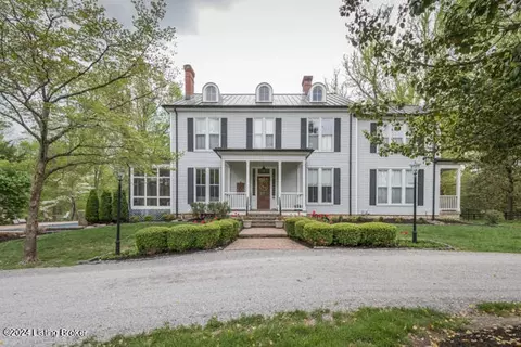 11300 Ridge Rd, Anchorage, KY 40223