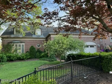 1422 Mockingbird Valley Grn, Louisville, KY 40207