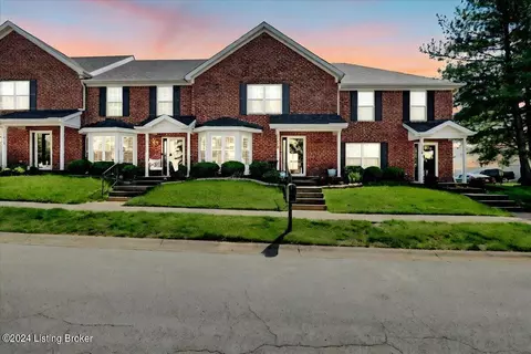 11219 Sandwood Pl, Louisville, KY 40272