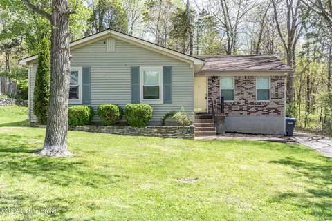 11003 Walbridge Ct, Louisville, KY 40299