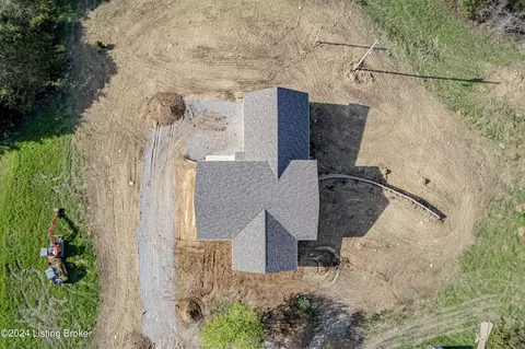 Exterior - 14011 Bald Knob Rd, Frankfort, KY 40601 photo 5 of 29