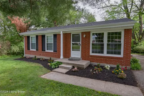 9910 Merioneth Dr, Jeffersontown, KY 40299