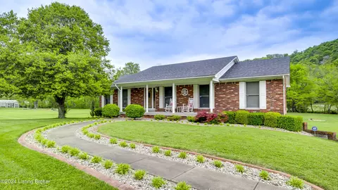 4306 Blevins Gap Rd, Louisville, KY 40272