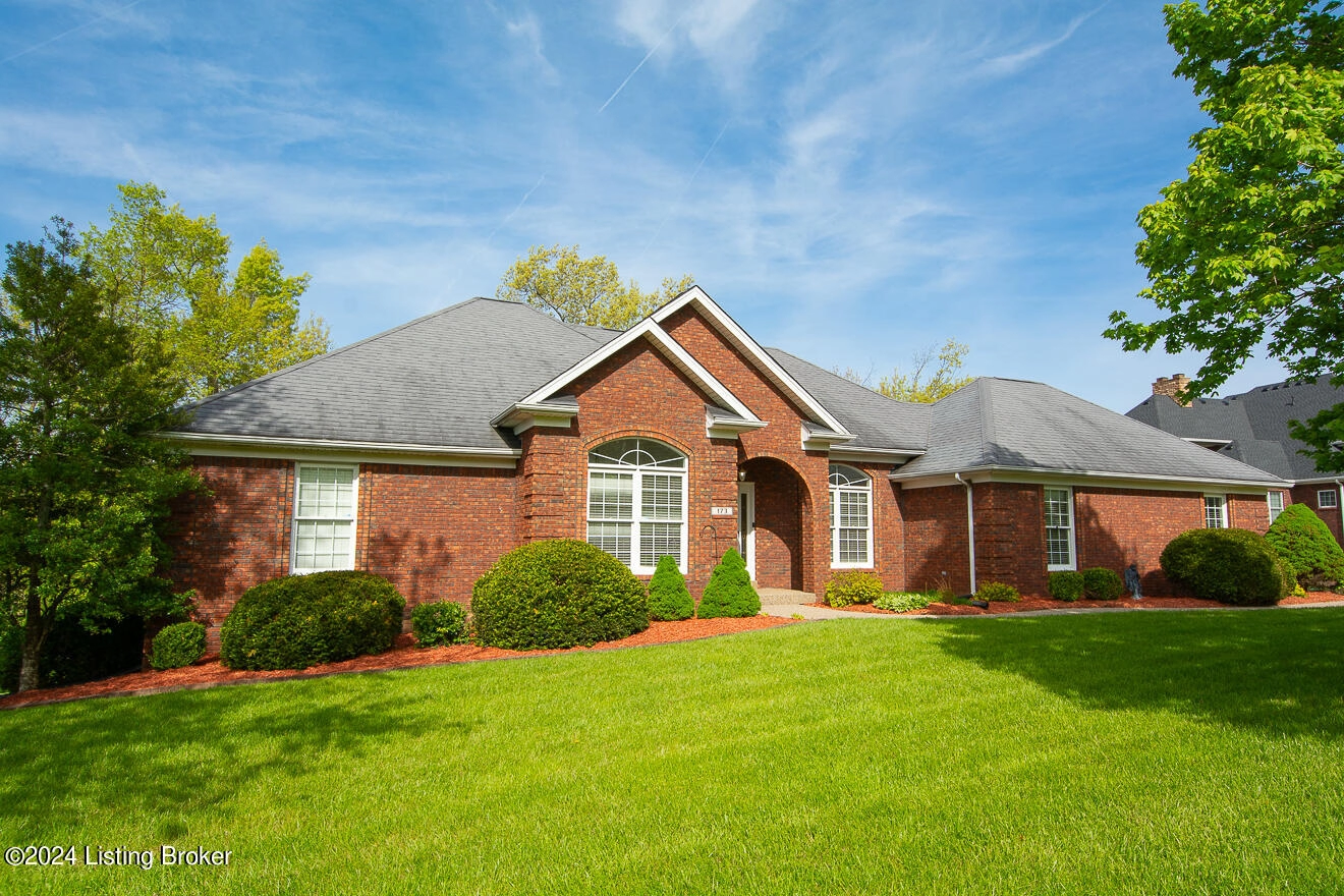 173 White Oak Ct  