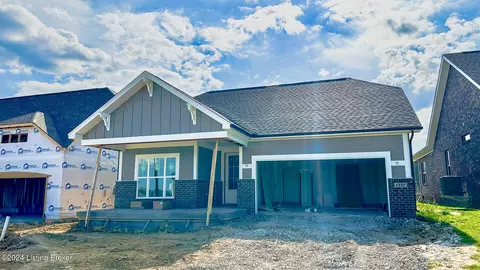 1337 Helm Place Ln, Louisville, KY 40245