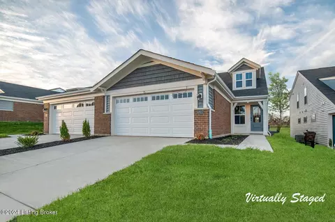 10027 Windcrest Farms Ln #19B, Louisville, KY 40291