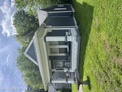 1534 Dumesnil St, Louisville, KY 40210