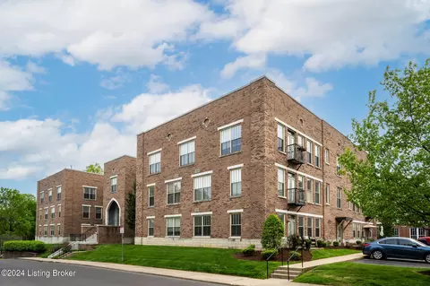 1915 Wrocklage Ave #102, Louisville, KY 40205