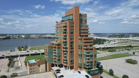 222 E Witherspoon St #1104, Louisville, KY 40202