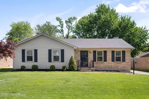 2815 Dandor Rd, Louisville, KY 40220
