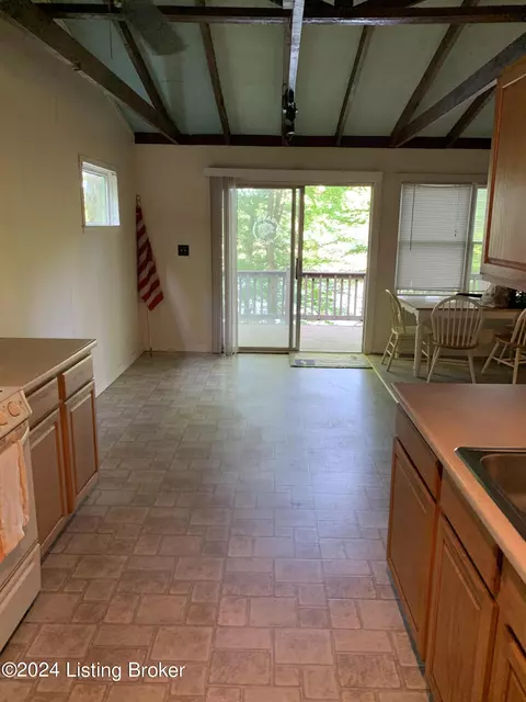 680 Tanglewood Ln, Mc Daniels, KY 40152 photo 9