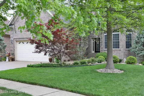 11307 Valley Cove Cir, Louisville, KY 40291