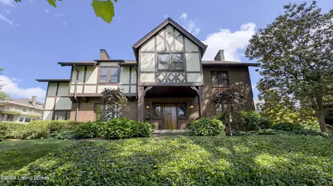 1747 Spring Dr, Louisville, KY 40205