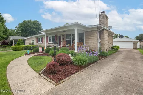 5207 Galaxie Dr, Louisville, KY 40258